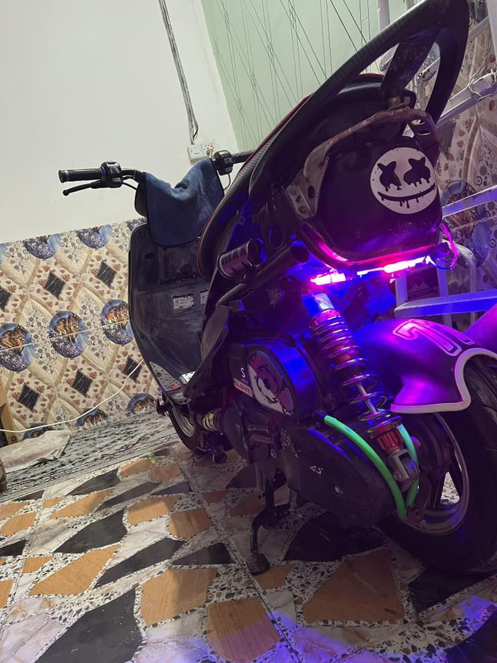 السلام عليكم ماكس منغولي للبيع مزوده 55 بوشه وبستم وسلف 
كهربائيات شغالها كلهة سلف هندر كلهة شغاله گزوز FM 
السعر 500 مكاني ناصريه مركز خاص ما متواجد رقمي للأتصال + واتساب *********** رحم الله والديكم مو شراي لايتعبني
