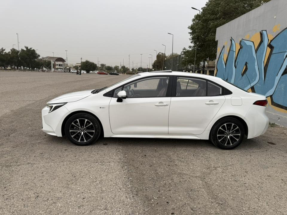 السلام عليكم
كورلة هايبرد ( 2024 )

ماشية( 8 ) ألف 

كفالة عامة من كلشي بيها ( بيها 3 رصعات بسيطات )

سيارة بعدها بوضع الوكالة 

سبيرها منازل وشرط حتة عدتها ممفتوحة 

فول مواصفات واعلا شي بيهن 

كشنات جلد مطعم بحمر 
سياقة ذاتية 
تحديد مسار 
فول تحكمات ستيرن 
بصمتين 
دخول ذكي 
لد امامي نهاري 
انضمت قيادة 
توقف ذاتي 
رادارات 
شاشة تدعم كار بلي 
وبعد بيها هواي مواصفات 

بسمي سنويا وترقيم ع أيدي 

مكاني بغداد (حي الاعلام )
رقم الهاتف ( *********** )
السعر ( 150 )
