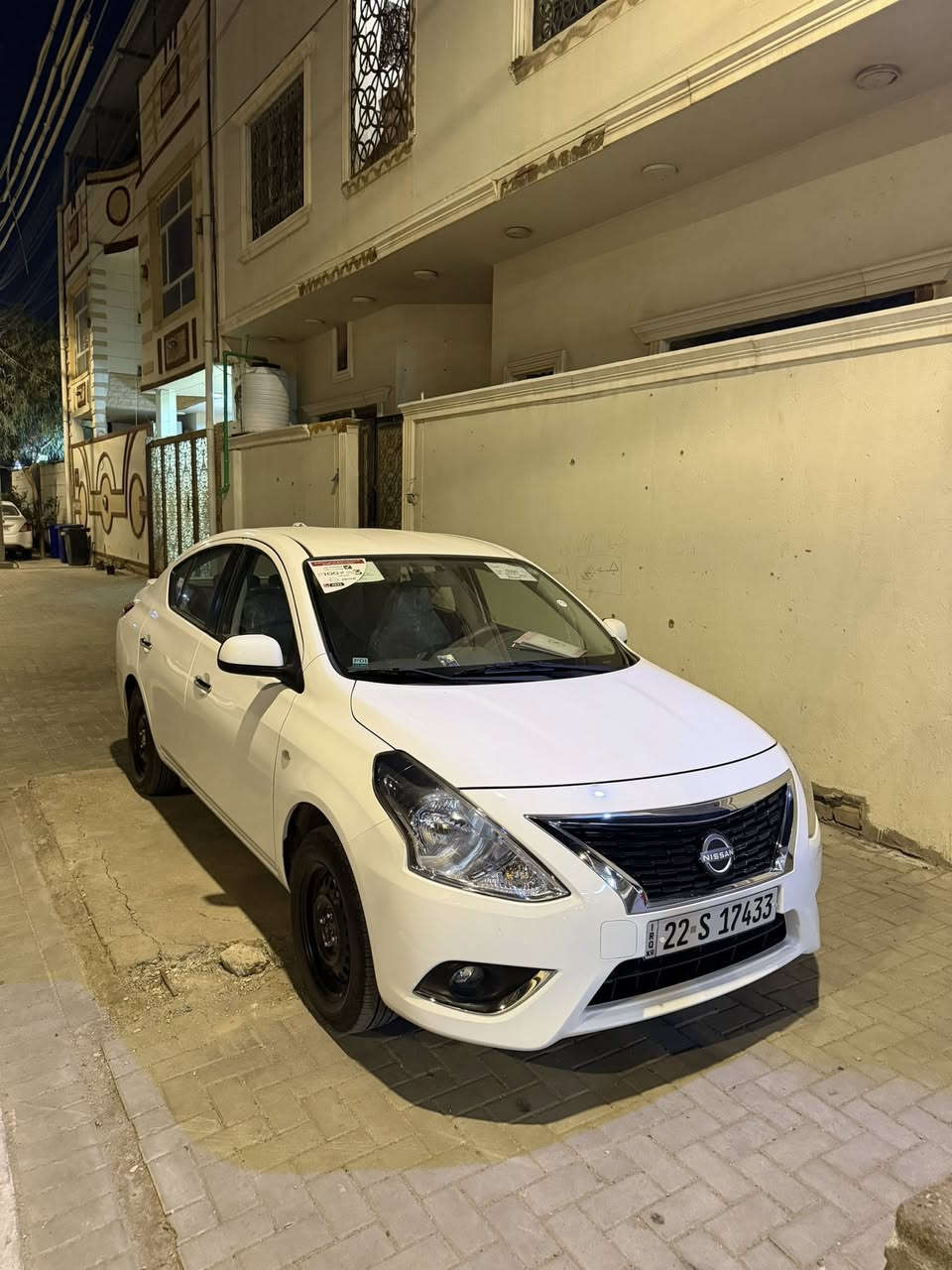 سلام عليكم نيسان صني 25 السياره زيرو بيه طكه خفيف من وره سعرها 130 وبيهة مجال قليل(***********)
