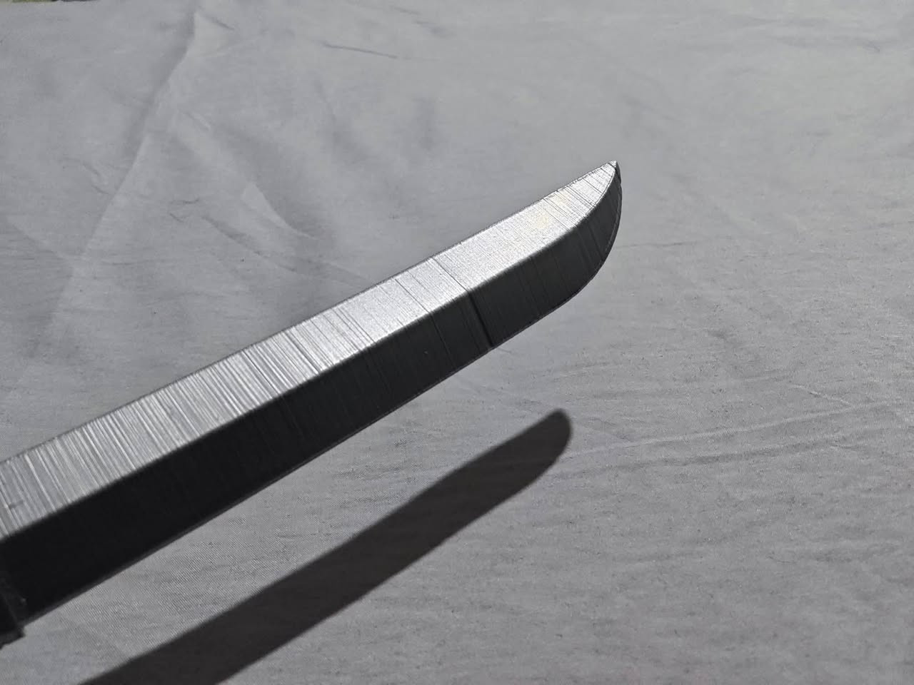 سيف كاتانا ياباني السعر 12 الف
بلاستيك قوي ثقيل مع ستاند للحائط
بيه طعجة بأحد جوانب النصل موضحه بالصورة، ما مأثره عليه

متوفر توصيل


**إذا كنت صاحب هذا الإعلان وتريد حذفه لأي سبب، رجاءا أرسل رسالة إلى الدعم الفني**