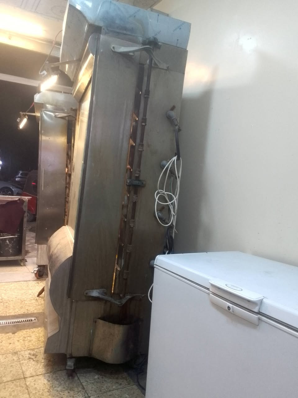 السلام عليكم شواي دجاج ام الثمانية شيش كلش نظيفة للاستفسار الاتصال ***********    ، الحرية الاولى
