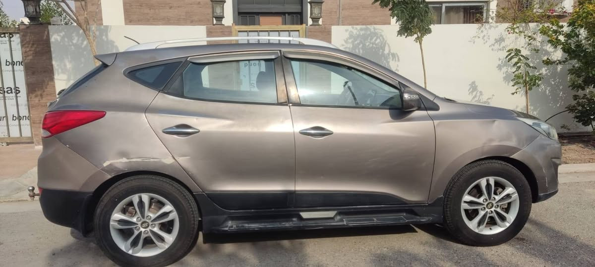 السلام عليكم ورحمة
توسان ٢٠١١ محرك ٢٤٠٠ مبدل وماشي ع جديد ٢٥ الف فقط
تخم تاير سياره عدنه صارله سنوات
بيه من شتريناهه جاملغ خلفي وشويه مباوك ويه باب وشويه بالصندك وجاملغ امامي محتاج بارد
سعره ١٠٥ وبيه مجال سنويه منتهيه مكانه فلوجه
***********
