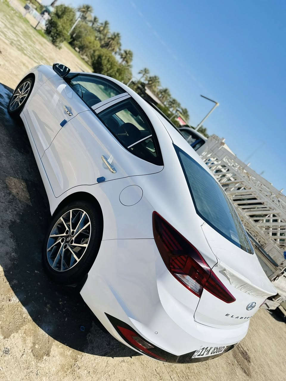 السلام عليكم
الانتره 2020خليجي ب إسمي 
رقم بغداد دولي 
فول بصمه فتحه صاج كشنات جلد 
لد نهاري شغال 
على وضع الشركه 
تخم تاير جديد ستوني شاده 
حداديه جاهزة  من كلشي 
كير مكينه مكفوله كفاله عامه 
ماعدا الموضح بلسونار 
سونارهة بلمنشور مكان السياره ديوانيه الحمزه الشرقي تفاصيل اكثر اتصل وتدلل (***********)
