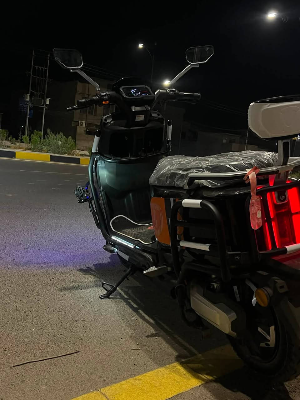 وحش الكون VIP مدرع استخدام شهرين
الون الأسود المميز 
بصمتين + سويجين 
سته باتري مسطره كرافين 35امبير 
ملف 2000نحاس حقيقي 
استخدام شهرين نضافه كدام العين 
سعر 1350
مليون و 350
وصل موجود 
تكلي غالي جديد 1500 وماكو اخي ماتعرف بي لا تعلق 
وتكسر بي تسمع كلام يعجبك


**إذا كنت صاحب هذا الإعلان وتريد حذفه لأي سبب، رجاءا أرسل رسالة إلى الدعم الفني**