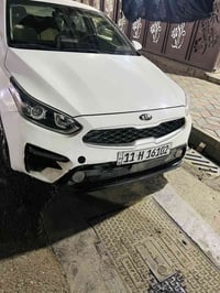 كيا فورتي 2019وارد امريكي سيارة حادثة قطعة وحدة بس بنيد فقط سيارة ماشي...