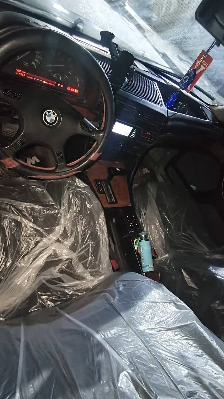 السلام عليكم    ❤💛🖤 بيع او مراوس 
‏✓ BMW 1991 الباڤاري /لسياره اصل وفصل 735
‏✓ مكينه 3.5 مفتوح
‏✓ وارد ياباني بدون فتحه بلسقف
‏   صدر امامي خلفي جديد نضافتة 96٪
‏   سياره مال جناي باسمي سنويتها لـ2029 مشروع وطني
‏   الرقم الجديد الدولي  +هزه جديده
‏    جام كهرباء  
‏  سستم سماعات  جديد
‏   وضعيات كير  /S/E/M كله شغال
‏   لسياره عوزها ملاحضات بسيطه
‏📍عنوان بغداد /حي النصر
‏ ✓ واتساب او اتصال لباقي لتفاصيل
  مراوس او بيع سعرها 40 وبيها مجال لشراي  وتشلع عيني
‏ ✓ واتساب او اتصال لباقي لتفاصيل
         ***********
