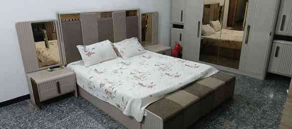 📢 للبيع غرفة نوم تركية أصلية 📢
وصل البيع مالتها موجود بقيمة.. 

غرفة نوم مرتبة، تركية أصلية ونظيفة نظافة 💯، مستعملة بس سنتين. 

📦 تتكون من 9 قطع:
تخت (جرباية) ملكي + ٢ كومودينة جانبية + ملحق جرباية للتخزين
دولاب مراية + ميز تسريحة ٣ مرايات + مقعد الجلوس
كنتور وداخله درج (جرارات) إضافي للتخزين
جرارات للتخزين ايضاً 

📍المكان: كربلاء 💰 السعر: 1,900,000 دينار فقط (وبيه مجال قليل)

الغرفة جاهزة ومرتبة، شرط المشاهدة. للمهتمين تواصلوا عالخاص 🌟 او على الواتساب ***********
