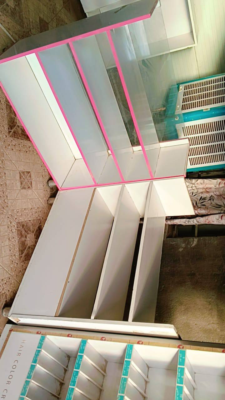 رفوف البيع  ***********
