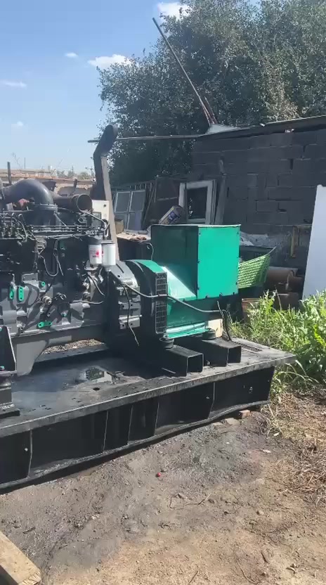 سلم عليكم مولدات ثنين للبيع كميز 24ولف واحد 250كيفي وثانيه 350كيفي عنوان بغدادرقم ***********
