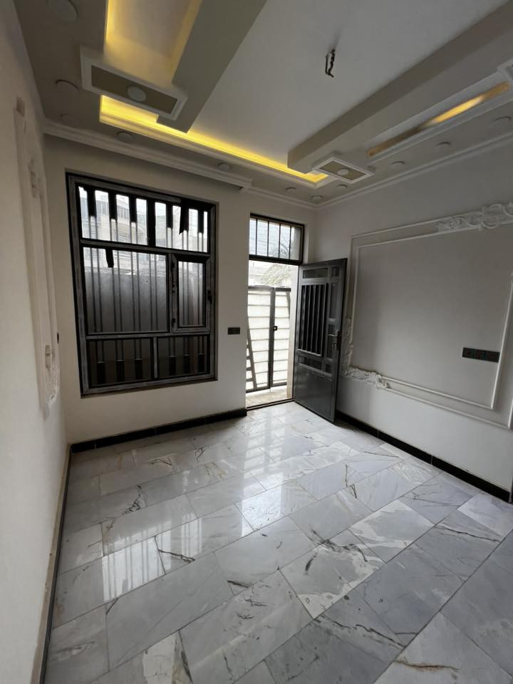 🏡 مشتمل للبيع – حي البنوك /خلف معجنات سفيح
📐 المساحة:60m
📏 الواجهة:4,5
🛣 الشارع: عريض 15 متر
🛏 عدد الغرف: 3ًغرف نوم
🏗 البناء: فول حديث

📍 الموقع: مميز جداً –

📞 للاستفسار والمعاينة:
مراجعة مكتب الهدف للعقار
📍 حي البنوك – شارع الكنيسة – بأتجاه جسر البنوك مجاور مكوى ريحانه

 ************
