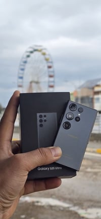 سامسونج جالكسي إس 25 الترا حجم صغير ▪️▫️▪️ وكل البلا بييي 🤣  #متواجدين...