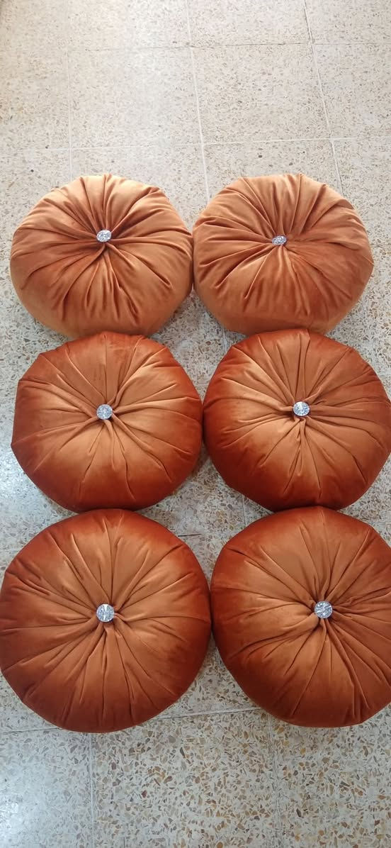 جلسة عربية ..أو ديوانية 😍
نشتغل حسب الطلب 
دواشك ومخدات وكوشات تكوات 
نشتغل وجوه أيضا 
تصلكم كاملة ..ب اسعار مناسبة 💥💥 
يوجد توصيل 
متوفر كل الالوان..
للحجز مراسلة الصفحة 🏵️


**إذا كنت صاحب هذا الإعلان وتريد حذفه لأي سبب، رجاءا أرسل رسالة إلى الدعم الفني**