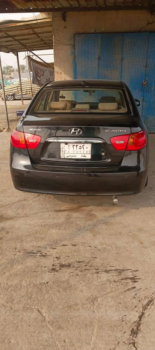 للبيع سياره النترا موديل 2007السياره نضيفه مصبوغه جماليه حزام حادثه الباب الوره سايق سعره 87وبيه مجال
 رقم بغداد بسمي لتواصل ***********
