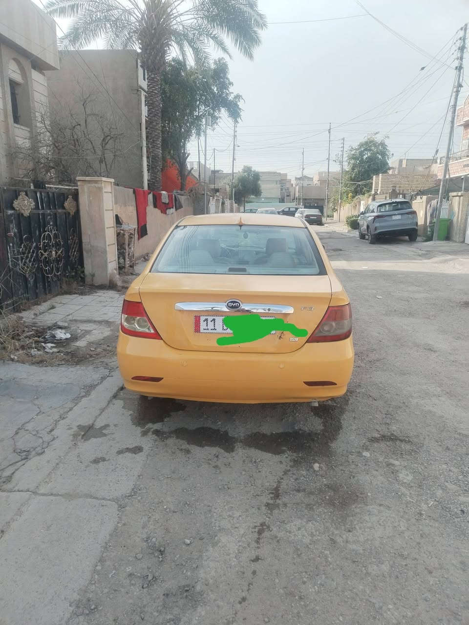 السلام وعليكم...... بي وايدي  موديل 13  f3  كير عادي مكينه متسوبيشي لاصرف ولاتبخير  جاهزة للأخير.. مكينة كير تبريد تدفئة صدر منضومة تبريد+ راديتر جديد كبيره  جديدة..... منضومة بانزين اصلي  كاملة جديده بلاد ..... بطاريه جديده.. تخم تاير جديد... لايتات زنون.... منظومت حمايه رمونت... . ادامة كامله..... بيهة فقط هلالات معمرة اثر خياس وشوية صبغ بيهة باب الصدر جوة المراية تعديل وصبغ... السياره بلاد  من كلشي.. كهربائيات كلهة شغالة غرفتهة جديدة فتحة بيها سلايت  ب اسمي تحويل ثاني يوم هيئة وغرامات مصفرة رقم انكليزي.. كبل للشارع... السعر 52 وبيهة مجال مكاني بغداد الكرخ...  ***********.... واتس اب ماسنجر.. واتصال
