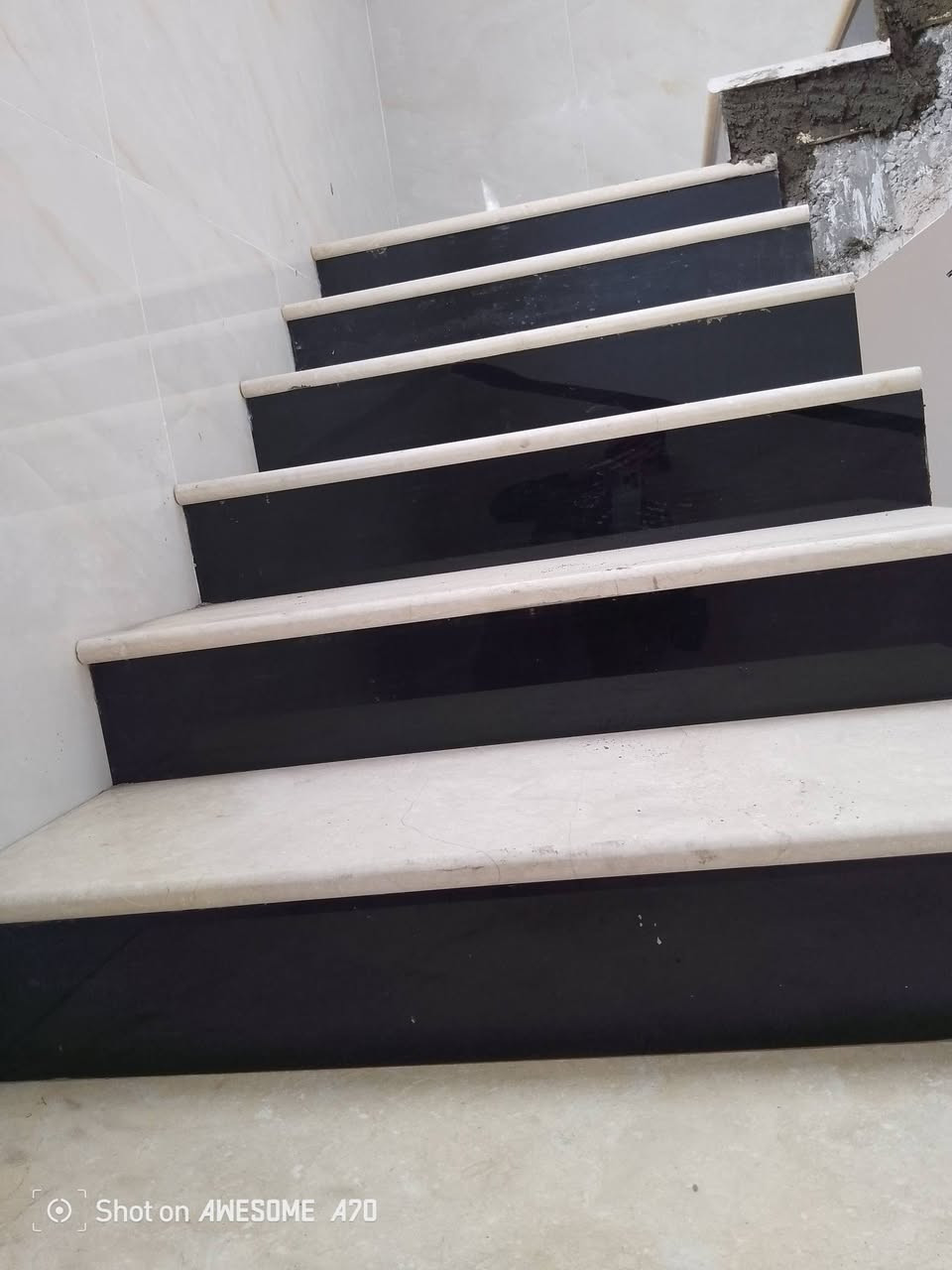 كادر ا لكافة أعمال السيراميك .
كادر  شغل هندسي درجة اولى شرط الدقة والحرفية 
نعمل بالليزر.
عمل سيراميك الارضي جداري واجهات بورسلين ــ مرمر ــ چف قيم ــ نعمل بالمادة لوح 60×120 .
متواجدين في محافظة كربلاء المقدسة 
ونعمل في محافظة بغداد والنجف 
للتواصل مراسلة الصفحه.اول الاتصال
   
***********
***********
