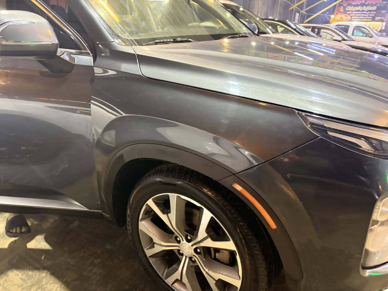 السلام عليكم هونداي بلسايد 2020 وارد امريكي رقم بغداد 
بسعر ٢٢٠ ورقه 
مواصفات sel htrac 
محرك ٣.٨ ماشيه ٨٩ الف كيلو متر قابل للزياده 
بصمه دخول 
سلايد روف و بردات خلفيه 
شاحن وايرلس و شفتات سترين
حساسات ٣٦٠ درجه و نقطه عمياء 
توقف امامي و خلفي عند الطوارئ 
تدفئه مقاعد و مقاعد كهرباء اماميه 
شاشه ابل كاربلي و اندرويد اوتو 
كاميرا رجوع 
مايحات ذكيه و مثبت سرعه تفاعلي 
نظام المحافظه على المسار و مساعد النزول من المنحدرات 
خمس انماط قياده 
صور الحادث مرفقه 
مكان السياره حله بابل 
*********** احمد
