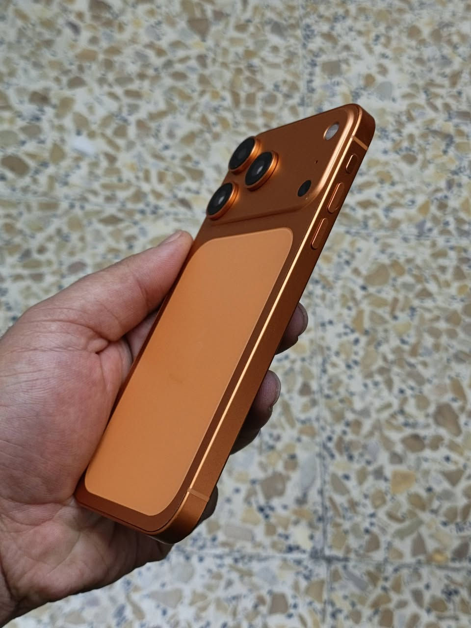 ايفون 11عادي محور 17برو
بطاريه 100مستبدله وشاشه 
فيس ايدي وكف ذاكره128
جهاز مرتب سعره 225بي مجال
مكاني بغداد للستفسار خاص


**إذا كنت صاحب هذا الإعلان وتريد حذفه لأي سبب، رجاءا أرسل رسالة إلى الدعم الفني**