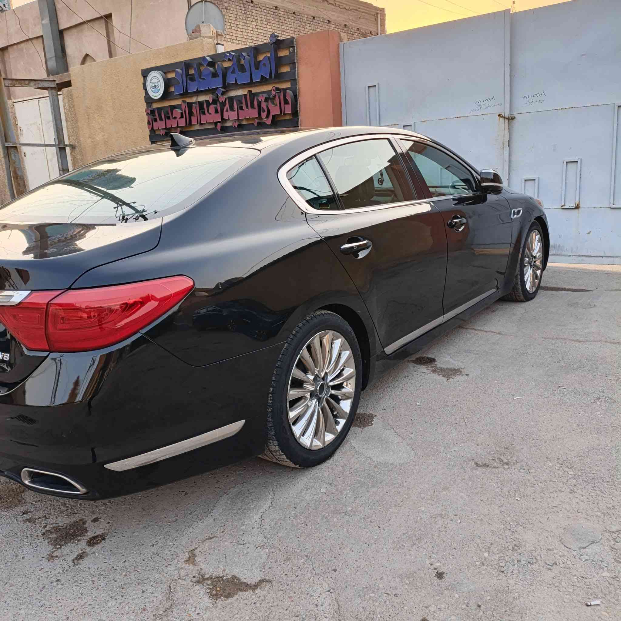 وارد أمريكي بدون تبديل تصليح نفسهن
صبغ بنيد وجاملغ ودعاميات وباب الصدر

مري شفط

حساس امامي و خلفي

كأمره خلفيه

بصمات ب الأبواب والصندوق

تبريد قطعتين

اوتو بريك

للبيع كيا كورس VIP K900   

موديل 2015

محرك V8 5000GDI 

بانوراما

اشاير مري + مري قلابة + هيترات + رادارات 

لايتات عدسه 16 عدسة زنون + شمعة + بروجكترات لد + لد نهاري 

ويل كب 19 تو سايز ( يعني العجلات الخلفية اعرض من الامامية ) 

رادار امامي + توقف الي + رادارات جانبية + رادار خلفي 

كير  8 نمر 

هاند بريك بصمة + اوتو هولد

الستيرن (تدفئة + صاج + تحريك كهربائي)

حساسات امامي خلفي 

داخل جلد اسود

5 بردات كهرباء 

مقاعد امامي  كهرباء + تدفئة تبريد + مقاعد الخلفيه تدفئه + ميموري خزن وضعية المقعد 

ماوس امامي

اضائة ليزريه في الداخل لون احمر

اضائة داخل + خارج زنون 

شاشة اوديو + DVD + خارطة + شاشة اعطال 

سستم  نوعnixen سماعة 22

صندوق كهرباء غلق وفتح 

قيادة 3 وضعيات نورمال + اقتصادي + سبورت
مكان سياره بغداد
***********

سعر 150 وبيه مجال
