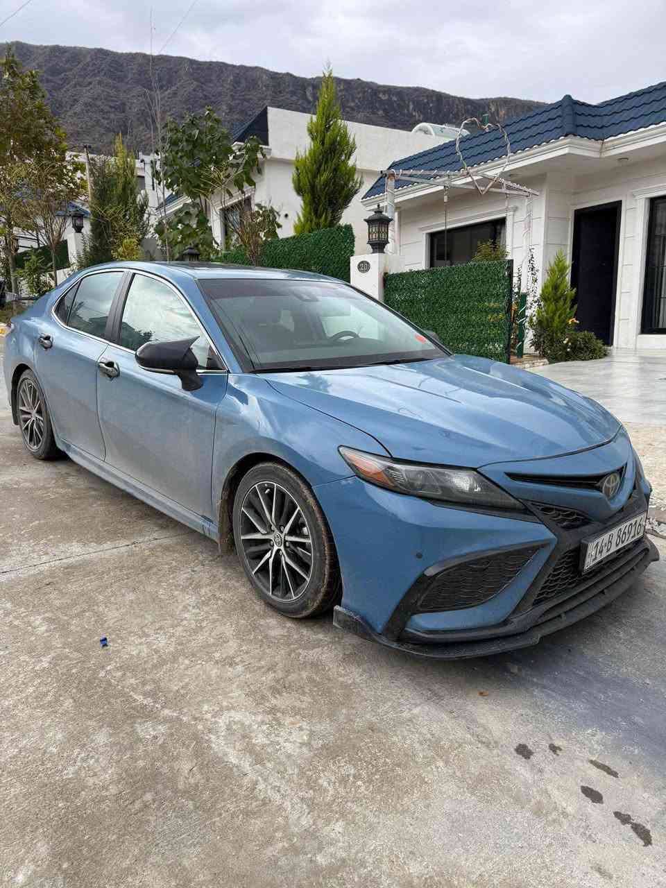 كامري 24 لون مميز فول مواصفات SE رقم بصره باسمي تحويل ثاني يوم حادثها جاملغ وبنيد ماشيه 63 الف كيلو سعرها 215 وبيها مجال *********** البصرة, العراق
