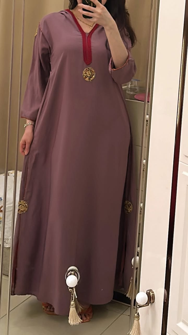 مرحبا بنات عندي قفطان مغربي للبيع فقط قطعة وحدة


**إذا كنت صاحب هذا الإعلان وتريد حذفه لأي سبب، رجاءا أرسل رسالة إلى الدعم الفني**