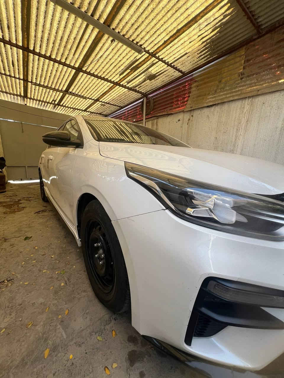 السلام عليكم كيا فورتي GT موديل 2021 مكينة 1600 تيربو GDI
كير DCT دبل كلج كير رياضي السيارة ماشية 89 الف ميل 
سيارة فول
من عدا فتحة البانو راما
 كامرة خلفية
كامره امامية رادار
رادارات جانبية 
رادار بل مري
سياقة ذاتية 
رادار الاصطدام
كشنات جلد علهة شعار ال GT 
ستيرن رياضي
سندوك فتح ذكي  
3 انضمة قيادة
تخم تايرات جديد

اتصال : ***********
واتساب : ***********
 سعر 130 ورقة وبيهة مجال بسيط
