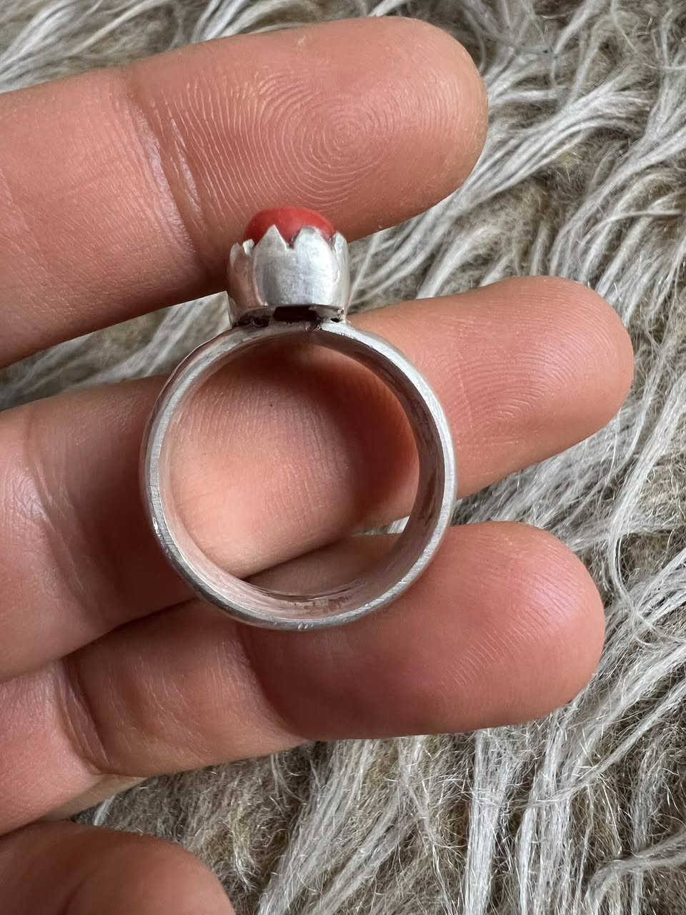 اللهم صل على محمد وال محمد
مرجان تونسي طبيعي غير معالج 

صياغة يدوية ثقيلة 

قياس الخاتم 18-17

سعر الخاتم 125 الف 

يوجد خدمة توصيل


**إذا كنت صاحب هذا الإعلان وتريد حذفه لأي سبب، رجاءا أرسل رسالة إلى الدعم الفني**