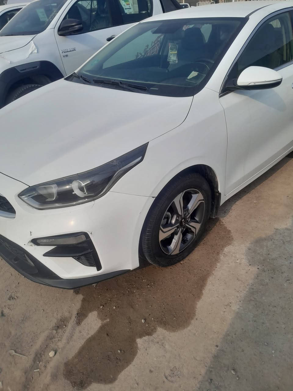 السلام عليكم
كيا سيراتو للبيع  2021
مواصفات نص 
ويل كب اشاير بالمري تبريد خلفي 
كفالة  عامه   
تصل وتساب 
***********
