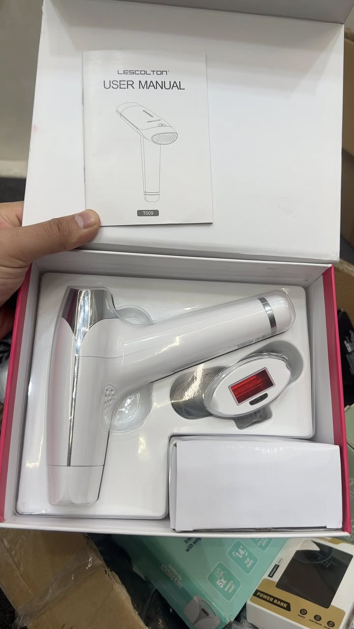 جهاز ليزر ليسكولتون الأصلي 
يأتي جهاز ليسكولتون  في قائمة افضل اجهزة الليزر المنزلي لازالة الشعر👍🏻، ويُفضله اكثر من مليوني سيدة حول العالم.
⚡️ليسكولتون الاصدار الحادي عشر  ⚡️
احدث اصدار من ليسكولتون جهاز استخدم نظام مزدوج لليزر  النبضي المكثف مع IPL ✨الذي يقوم بمنع نمو الشعره من الجذور ✔️ عن طريق تركيز نبضات قليلة من الليزر مكان نمو الشعره وبعد عملية العلاج يتوقف الشعر عن النمو من جديد .

جهاز ليسكولتون سهل الاستخدام ، و يحتوي على نظام امان متكامل كي يتناسب للاستخدام المنزلي الشخصي دون الحاجة لخبير او للعيادات الخارجية.

تظهر نتائج جهاز ليزر ليسكولتون بعد 6_4 جلسات بإنخفاض ملحوظ كثيرا في اعادة نمو الشعر تصل الى 80%، وستلاحظي سقوط الشعر طبيعيا بالتدريج ويعاد نموه ببطء اقل من المعدل الطبيعي واخف وافتح.

بعد الجلسة 6-7 سيختفي 90%-92% من الشعر لمدى طويل يمتد من 6 شهور وحتى سنة بجسم خالى من الشعر الزائد وناعم جداً.

ستحتاجين جلسة مرة كل 4-6 شهور لضمان عدم ظهور ونمو الشعر مرة اخرى  (اي تقريبا مرتين بالعام).

❤️مميزات جهاز ليسكولتون الاصدار الاحدث❤️:

✔️امن للاستخدام على الجسم و الوجه و المناطق الحساسة

✔️استخدام سلكي لتجنب مشاكل الشحن ونفاذ البطارية

✔️انتاج العلامة التجارية العالمية Lescolton 🌍

✔️مصادق عليها من جميع مؤسسات المعايير الاوروبية

✔️اكثر من 2000 جلسة .

✔️شاشة ديجيتال توضح عدد النبضات المستهلكة والمتبقية ومستوى الليزر . 

✔️ رأس إضافي  لعلاج كافة مشاكل البشرة من تصبغات وأثار حبوب وتفتيح ونضارة بفعالية ووقت قياسي .

✨يأتي مع رأسين  لمعالجة المناطق التالية✨:

👯الجسم كامل
💆🏻الوجه
🌸منطقة البيكيني
💪🏻منطقة الابط 

ا


**إذا كنت صاحب هذا الإعلان وتريد حذفه لأي سبب، رجاءا أرسل رسالة إلى الدعم الفني**