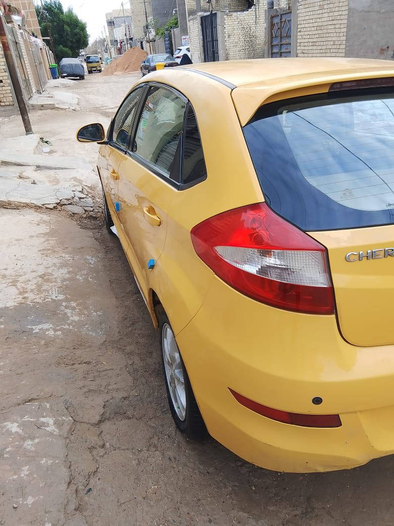 سلام عليكم سياره للبيع شيري فلاوين بسمي مال جناي سعر38 وبيعه مجال قليل /رقم هاتف ***********بغداد
