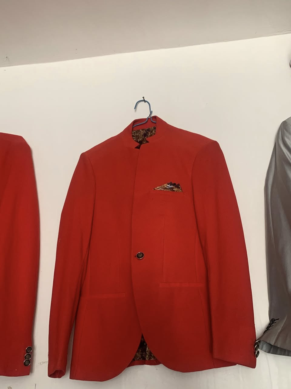 خصومات 50% جديد تفريغ مخزن  جمله مفرد قاط تركي خامه درجة اولى اربطه ماركات عالميه ستر تركيه للاستفسار ***********
