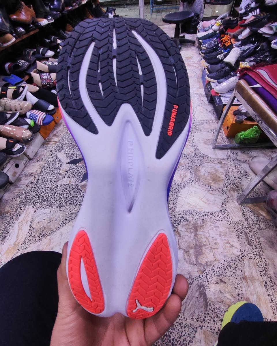 بوما مترو قياس ٤٣ طول القدم ٢٨ 
حديثة جدا 
نضافه ٩٥ ٪ 
السعر ٥٠ ألف 
مكان كرادة داخل مجاور دايموند مول في فرع علاء حداد محل الأيطالي الايطالي


**إذا كنت صاحب هذا الإعلان وتريد حذفه لأي سبب، رجاءا أرسل رسالة إلى الدعم الفني**