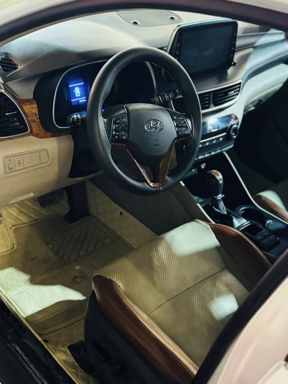 توسان 2019 خليجي كوري اصلي 
 
مكفوله كفاله عامي من صبغ وبارد 

بصمه 
كشنات جلد 
كرسي كهرباء
سايد بريك برجل 
ماشيه 88 حقيقي 
كير مكينه كفاله 
سعر 192 بيها مجال بسيط 
مكانها الرمادي


**إذا كنت صاحب هذا الإعلان وتريد حذفه لأي سبب، رجاءا أرسل رسالة إلى الدعم الفني**