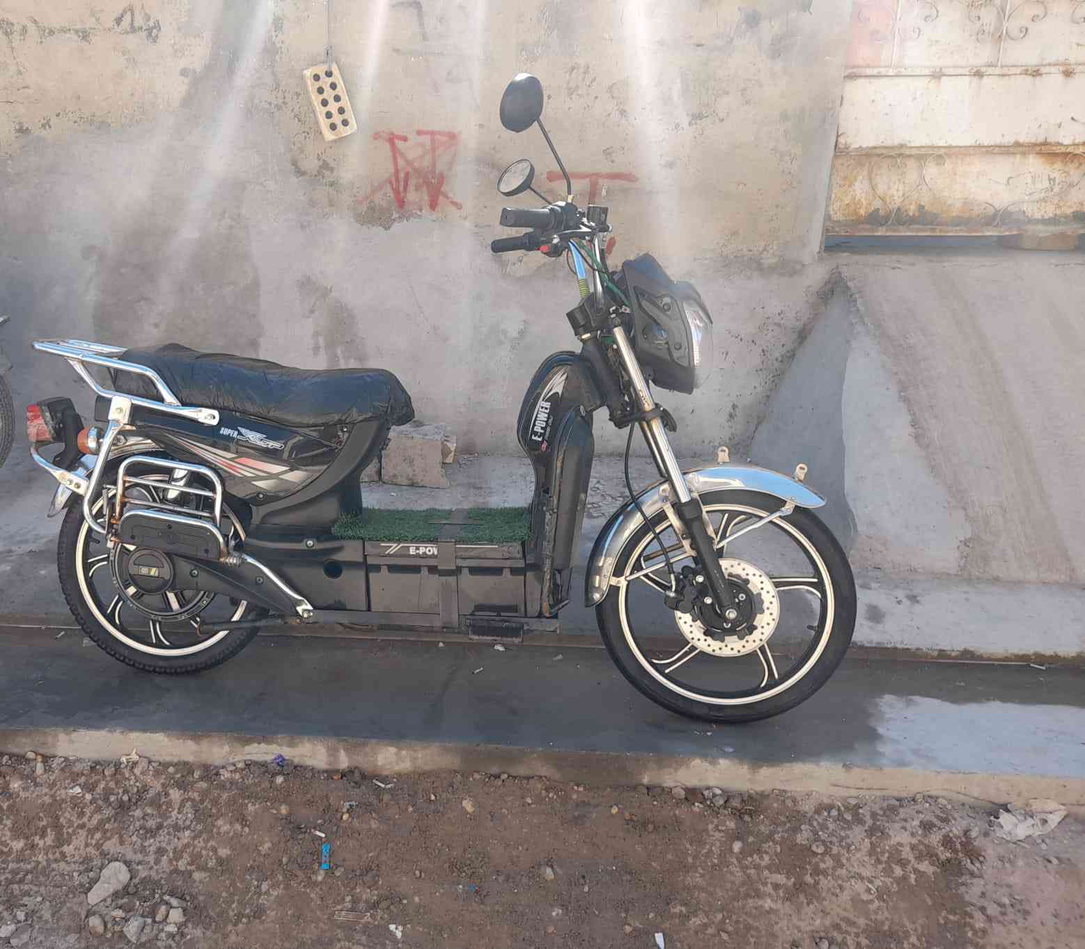 للبيع ٤٥٠نضيفه كلش وكلشي شغال بيها


**إذا كنت صاحب هذا الإعلان وتريد حذفه لأي سبب، رجاءا أرسل رسالة إلى الدعم الفني**