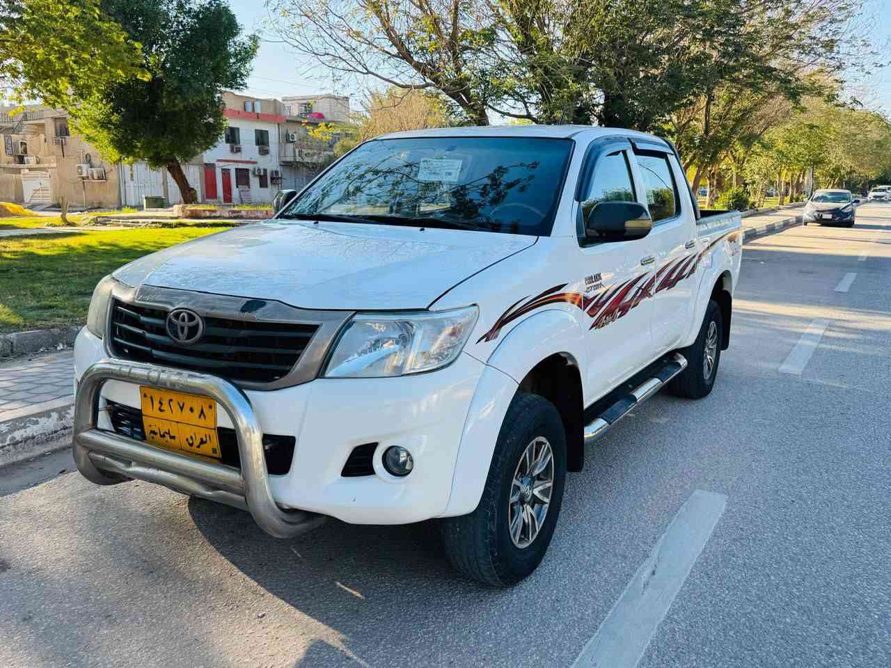 تويتا بيك اب تويوتا هايلوكس 2014 دفع رباعي 
لون ابيض خليجي. محرك مفتوح اصلي 
تخم تاير جديد صدر امامي 
خلي نظيف تبريد تدفئه داخل نظيف 
تدفئه وتبريد الكشنات رقم شمالي 
سليمانيه

🛑 السعر سوي تعليق يصل مباشرة 🤖 

تحويل مباشر  وتفاصيلها مذكوره بالسونار المفرق  
مكانها بغداد حي الجامعه 

رقم صاحب السيارة 
***********
