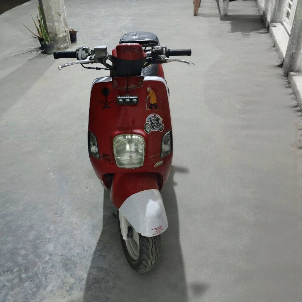 بوليس بوشه ٥٥ صالنصه رياضي دبل رياضي بيه دخانه من تحمه تروح يمكن لاستيك ولف لو رنكات ب٥٠٠ وبيه مجال


**إذا كنت صاحب هذا الإعلان وتريد حذفه لأي سبب، رجاءا أرسل رسالة إلى الدعم الفني**