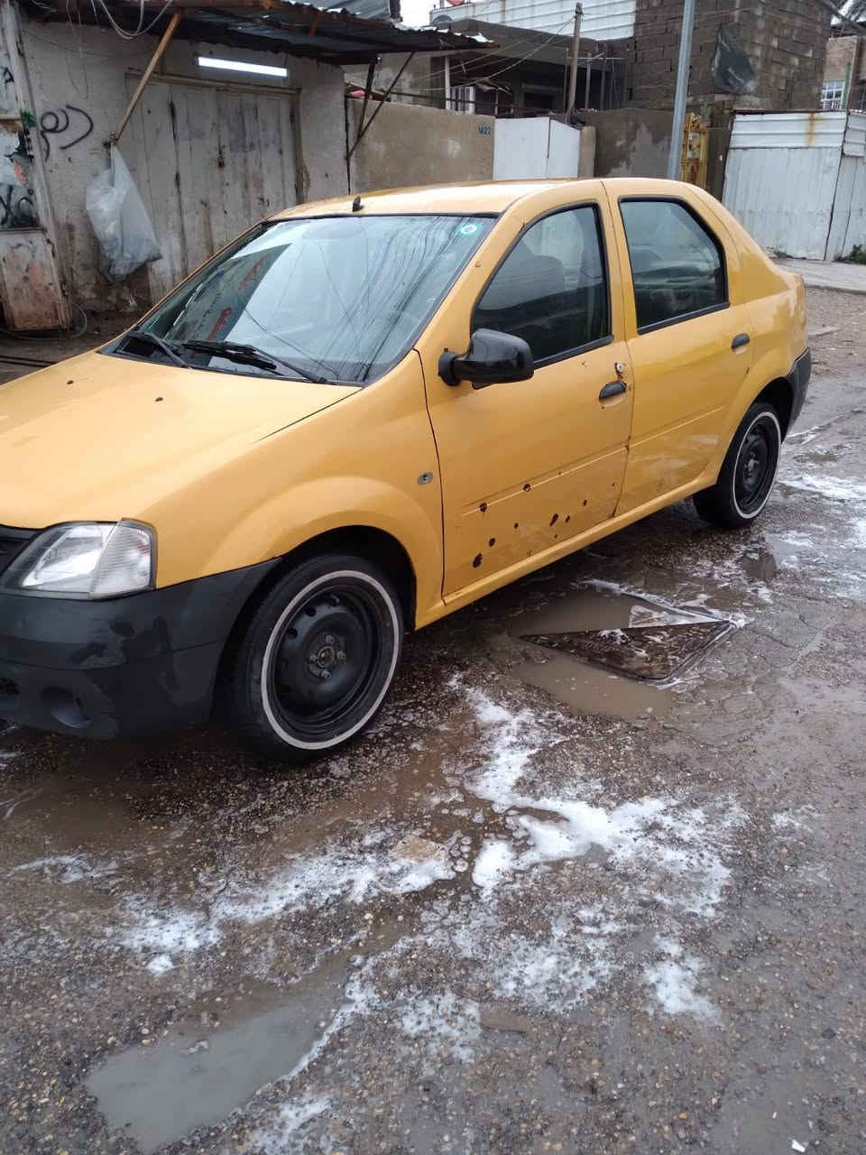 سلام عليكم البيع سياره رينو لوكان ٢٠٠٩ اصفر رقم انكليزي سنويه سته وعشرين مصفره غرامات كير ومكينه جدد صدر جديد امامي صدر خلفي جديد تخم تاير جديد عوزها بس دوشمه كهربائيات كلها كامله. سعر ٣٥ بغداد الشعب رقم تليفون *********** المو شراي اليطب رحمه الوالديكم
