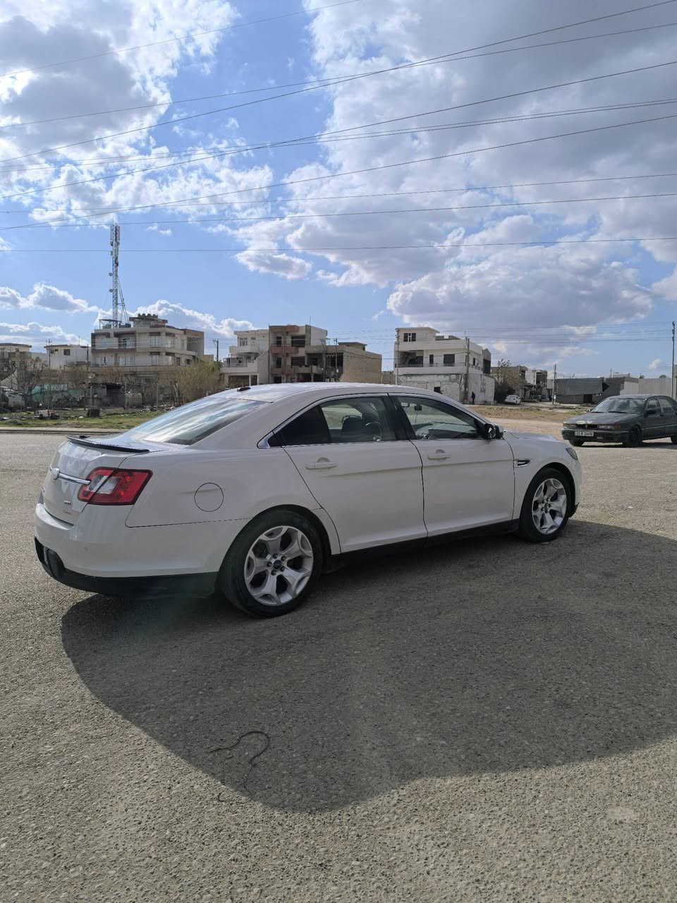 2011 خلیجی 78 بی 8 غرامە  0770 958 75 17
