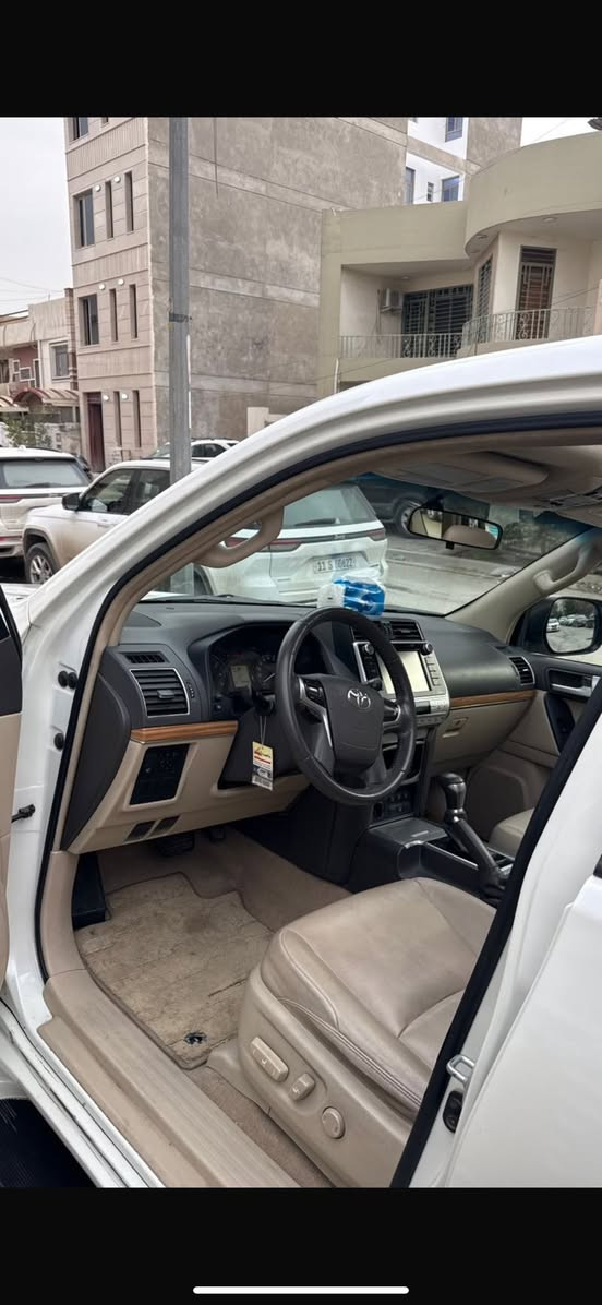 السلام عليكم
برادو للبيع فقط موديل 2020 ماشيه 79 الف مكان بغداد  

الاستفسار اكثر

***********
