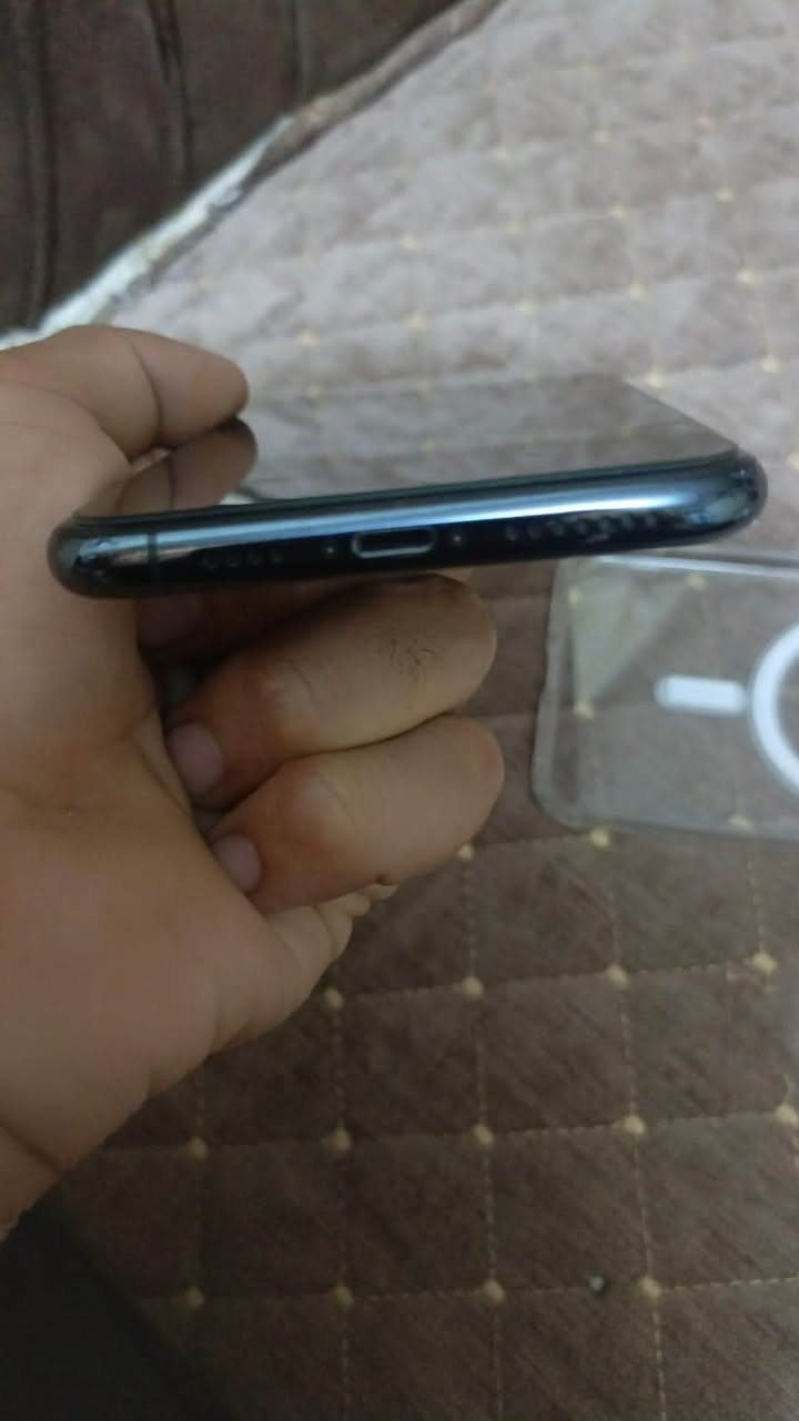١١ برو ماكس بلادي ممفتوح وتر بروف ذاكره ٢٥٦ بطاريه ٧٥ بدون صرف بيع أو مراوس السعر ٣٣٥
***********
