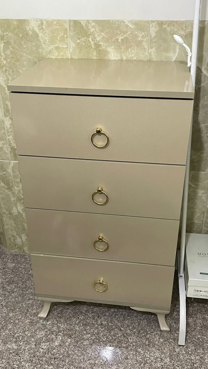 السلام عليكم عندي غرفة جديدة شخط ما بيها ما صار فتره من اخذتها غرفة تركي متكامله من كلشي سعرها مناسب للاستفسار خاص Hwraa Hwraa


**إذا كنت صاحب هذا الإعلان وتريد حذفه لأي سبب، رجاءا أرسل رسالة إلى الدعم الفني**