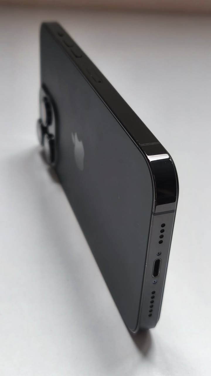 ١٤ برو ماكس شرق اوسط فيس ايدي شغال مبدل شاشه ٣ خيارات وبطاريه قبل فتره بدلتها نسبه ١٠٠ 
مراوس ب 15 ماكس او 16 عادي وانطي فرق 
مكاني ديوانيه


**إذا كنت صاحب هذا الإعلان وتريد حذفه لأي سبب، رجاءا أرسل رسالة إلى الدعم الفني**