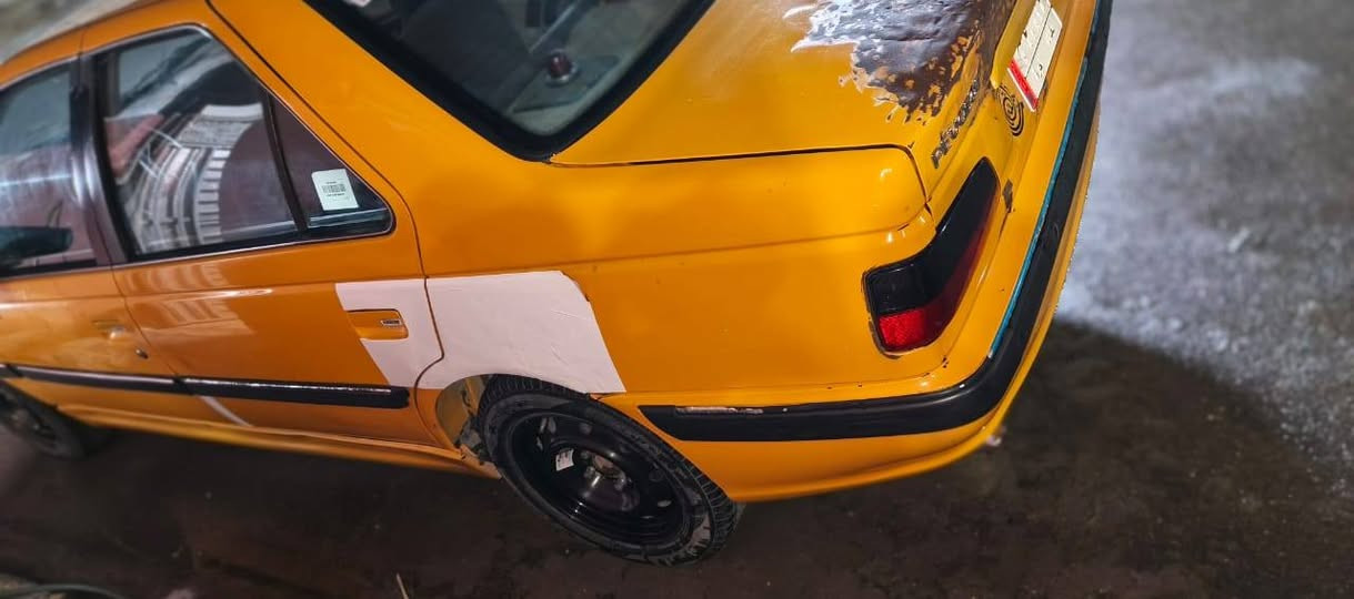 السلام عليكم 
 بيجو بارص٢٠١٨ كير ومكينه ودواخل مال ٢٠٢١ سياره مكينه وكير خير من الله  تدفئه وتبرين شغال والنبريدها ثلج سياره بيها الصندوك بي حار  ماواصل للحوض  وجاملخ الخلفي اليسر بي حار  والباقي شوف العين   سياره شرط التحويل   الستفسار.. ***********  وياها  منضومه غاز  كامله بس فاصلينها شغالهه
: 60 وبيها مجال
