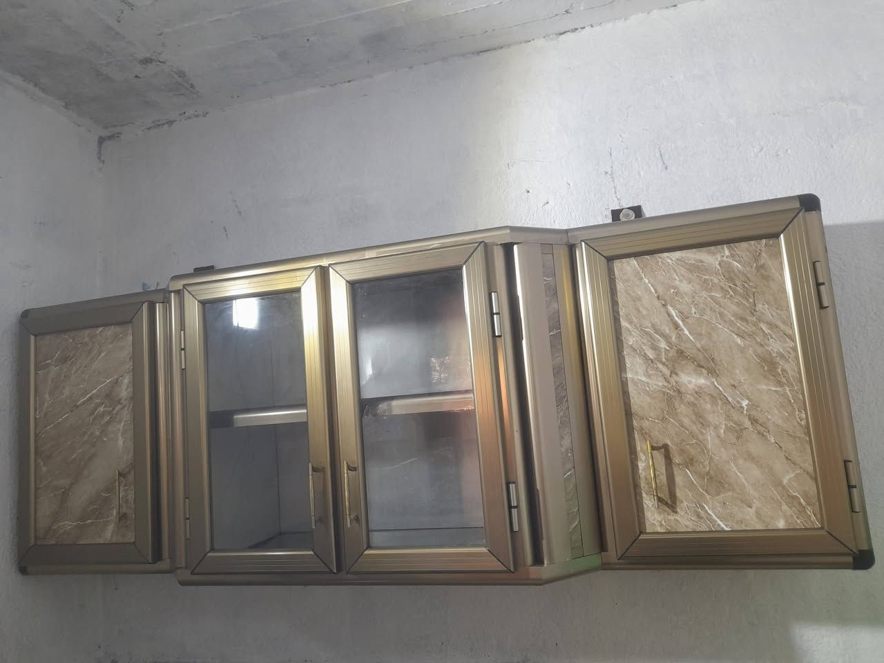 السلام عليكم  تخم مستعمله عشر مقاعد  البيع 300 بي مجال حق الجيه مستعجلين ع البيعه شراي يتوصل ع هذا رقم *********** كونتر مستعملة البيع 225بي مجال حق الجيه مستعجلين ع البيعه العنوان الزعفرانيه شارع المعهد قرب منصه
