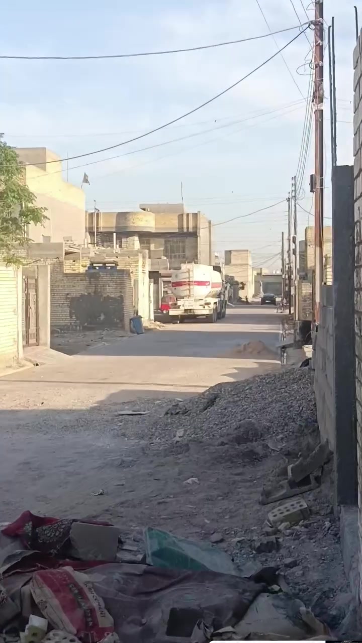 بيت للبيع منطقه حي دجله مال حي النصر خدمات موجوده مساحه 120 طابو زراعي سند 25 بنيان طابوق***********
