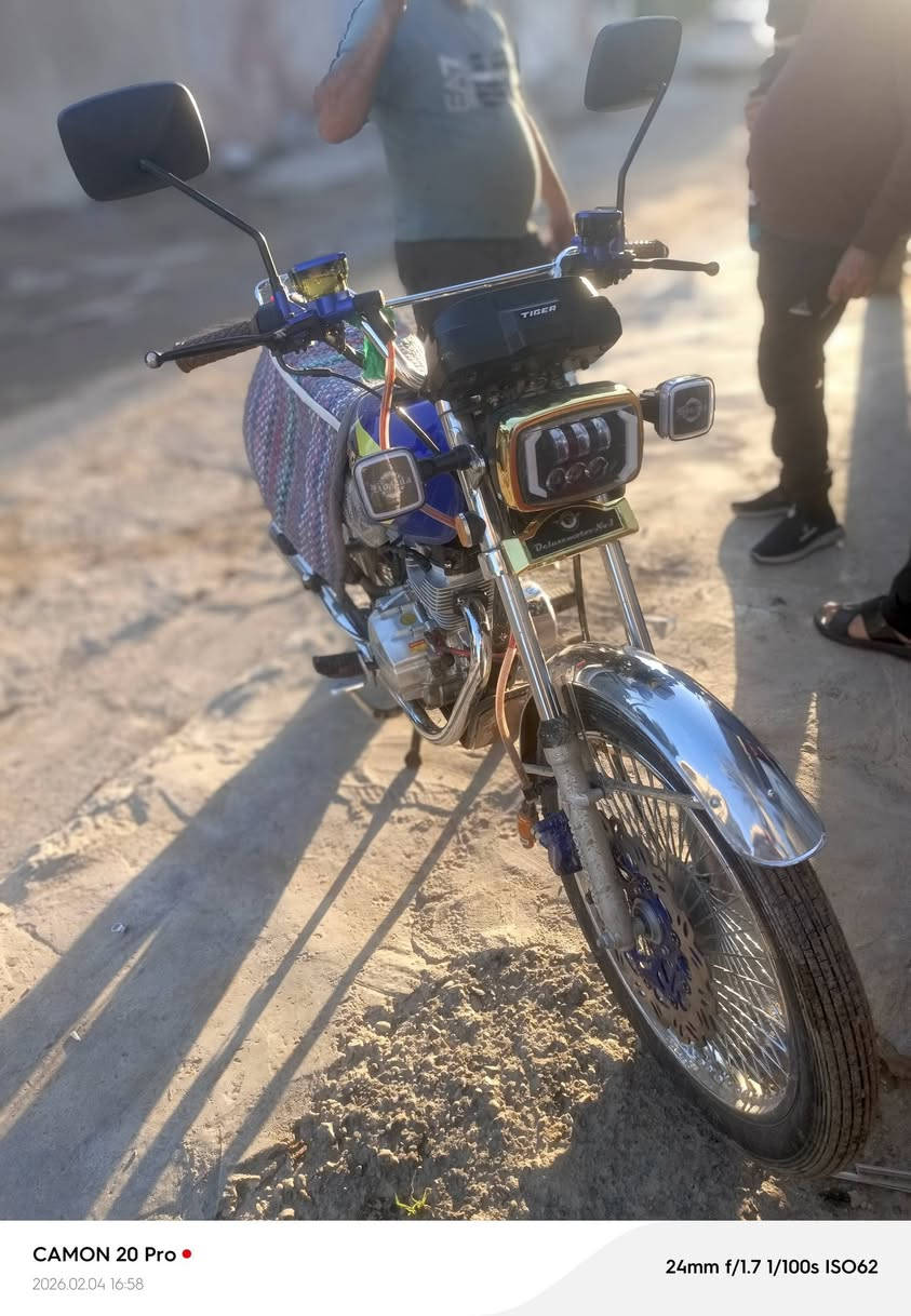 السلام عليكم تايكر     هوندا    أربعة كير للبيع الموديل 2025 شهر 11 جديدة باوع العداد شكد ماشي وانتة قيس السعر 900. بيهة شي بصيط اوراق كاملة المكان بغداد حي العامل للاستفسار ***********.  الدراجة جديدة بمعنى الكلمه تجي وتشوف بعينك
