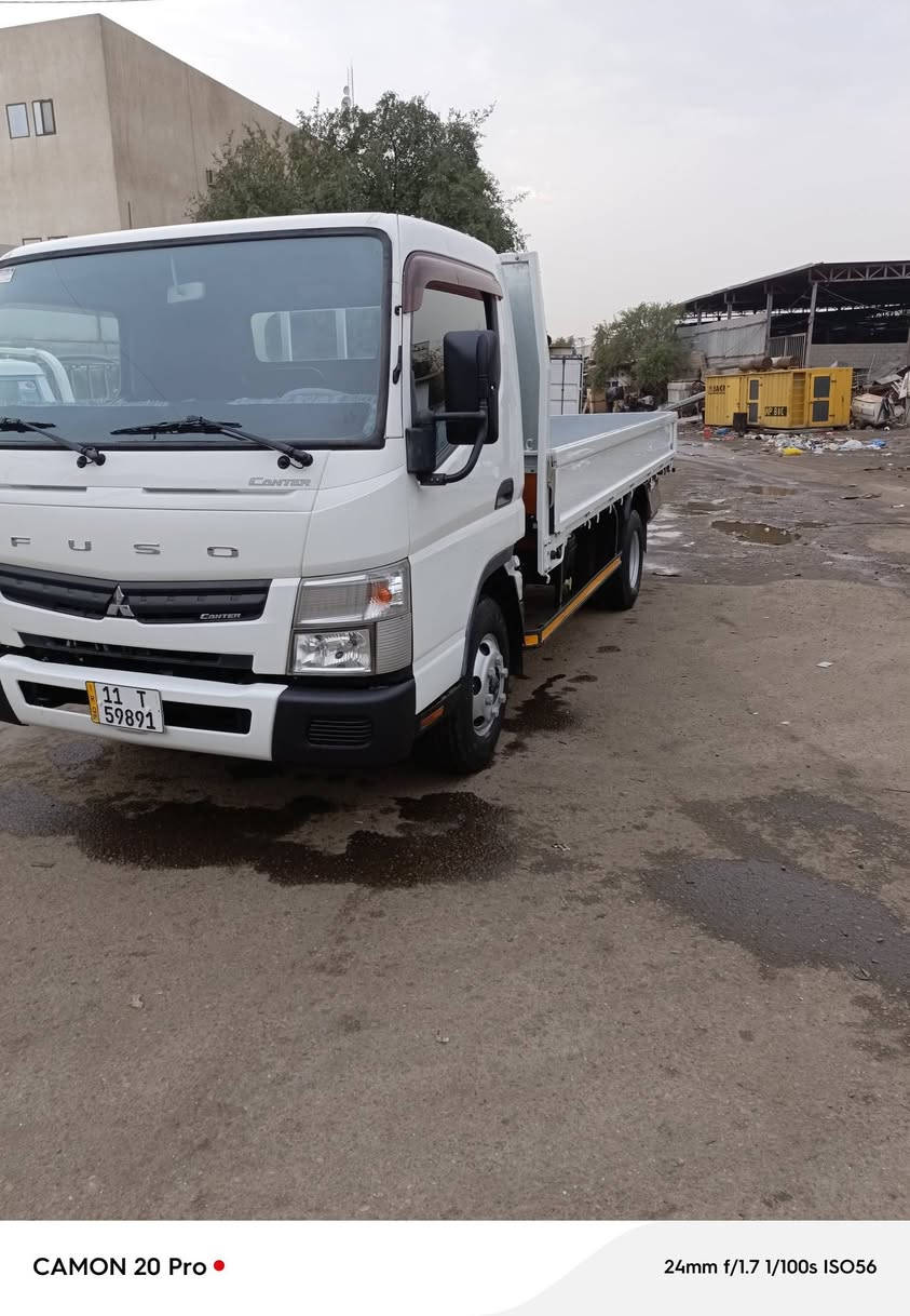 سلا عليكم كنتر موديل ٢٥ للبيع السياره جديده كلش جديده ماشيه ٧٤ السياره مبدل قماره اوربيه كفاله عامه السياره بدي زيرو  رقم بغداد السعر ٢٩٥ ورقه  وبيها مجال حك الجيه المكان بغداد 
***********
