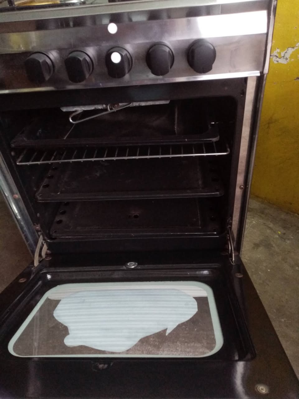 طباخ مصري للبيع ضمان اسبوع اي عيب يرجع تصليح مجاني فقط السعر 125 وبها مجال للطيبين


**إذا كنت صاحب هذا الإعلان وتريد حذفه لأي سبب، رجاءا أرسل رسالة إلى الدعم الفني**