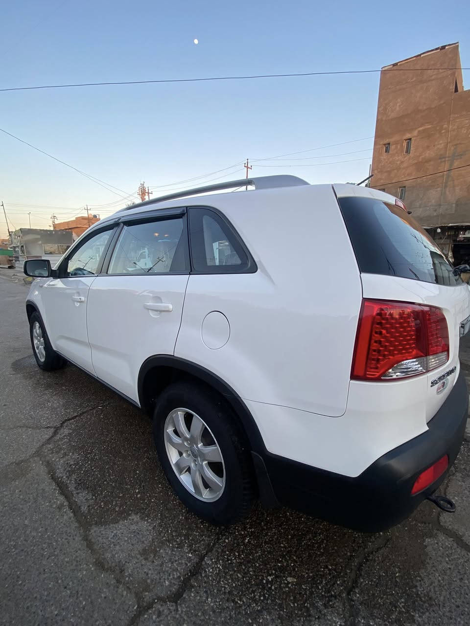 سلام عليكم سورنتو 2012
سياره خليجي جاهزه ومثل ما موضح بل صور
بدون صبغ بدون بارد تدفئه تبريد فول شغال
مكان السياره بغداد مدينة الصدر 
***********
