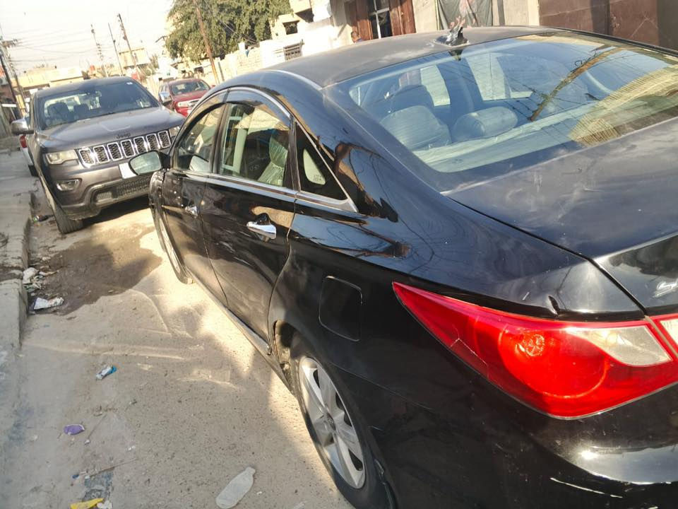 سوناتا 2013 وارد امريكي بيهه قطعتين صبغ فقط وموضحات بلسونر بائسمي رقم ذي قار السياره جاهزه محرك 4 سلندر 2400 السعر 83 عنوان السياره بغداد البياع للستفسار ***********
