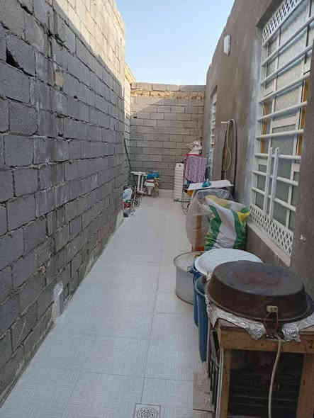 يحتوي على غرفتين +استقبال+صاله+مطبخ +صحيات   السعر 75  مجال بسيط للشراي بيت مرتب بناء حديث  #عگاده مصارله اشهر مساحه 200 متر #للاستفسار  ‏‪***********‬‏ #الواتساب
